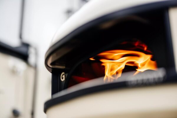 Gozney Dome S1 - Gozney Dome S1 - Bone The iconic performance of the award-winning Dome, streamlined and propane gas-fuelled to help you get straight to making restaurant-quality pizza.